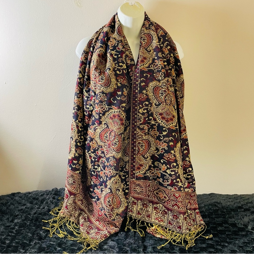 Paisley Patterned Scarf with Fringe NWOT